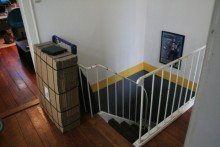 Treppenaufgang Flur 2,5 Zimmer Altbauwohnung mit Burgblick