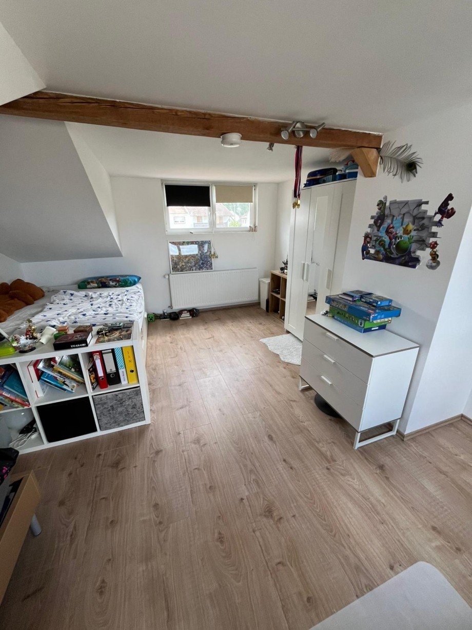 Dachstudio Zimmer Bungalow Hattersheim