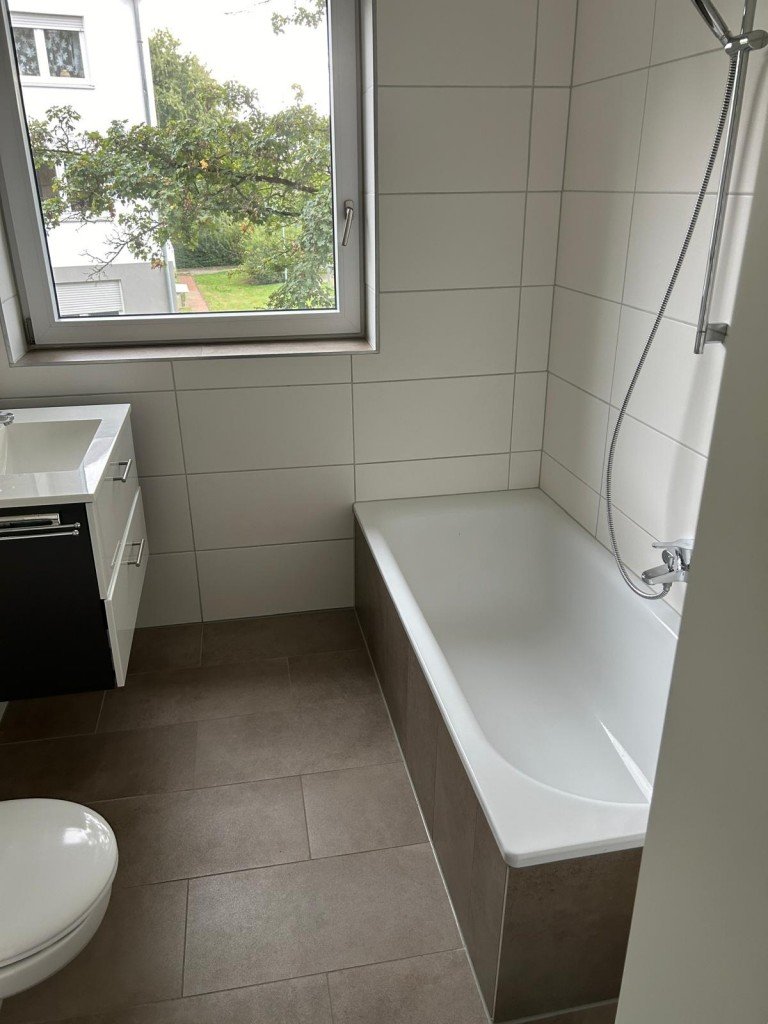 Bad Nauheim Wohnung Top sanierte 2 Zimmer-Wohnung mit Balkon