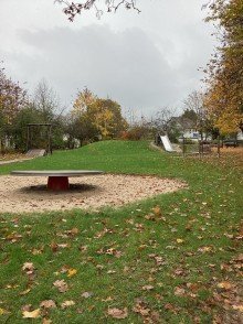 Spielplatz Reizvolles Reihenhaus mit Garten und viel Potenzial in Hofheim-Marxheim