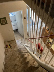 Treppenhaus Reizvolles Reihenhaus mit Garten und viel Potenzial in Hofheim-Marxheim