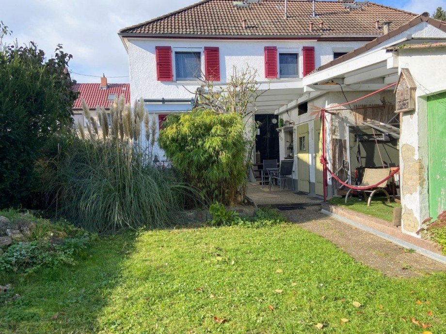 Aussen hinten (4) Haus Wiesbaden