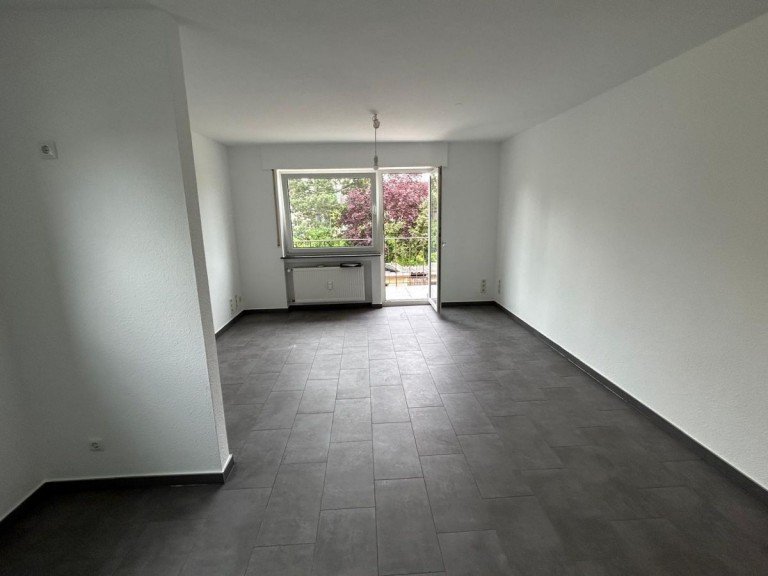Wohnzimmer Weiterstadt Etagenwohnung Traumwohnung im 1. Obergeschoss: Erstbezug nach Renovierung