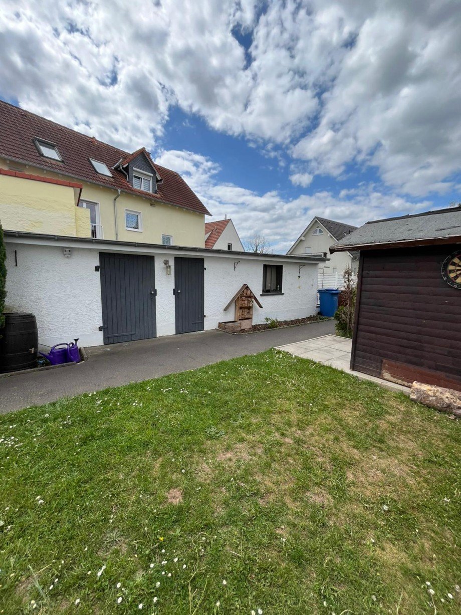 Garage und Ger�teschuppen Bungalow Hattersheim